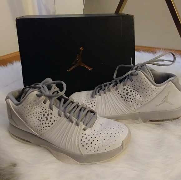 Jordan 4 a.m. shoes - Picture 1 of 4